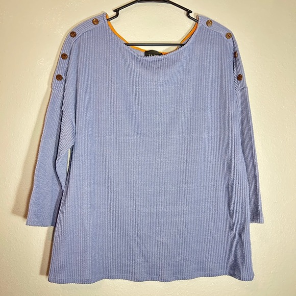 W5 Ribbed Knit Tunic Top Button Accent 3/4 Sleeve Periwinkle Blue Size Unknown - Picture 1 of 4